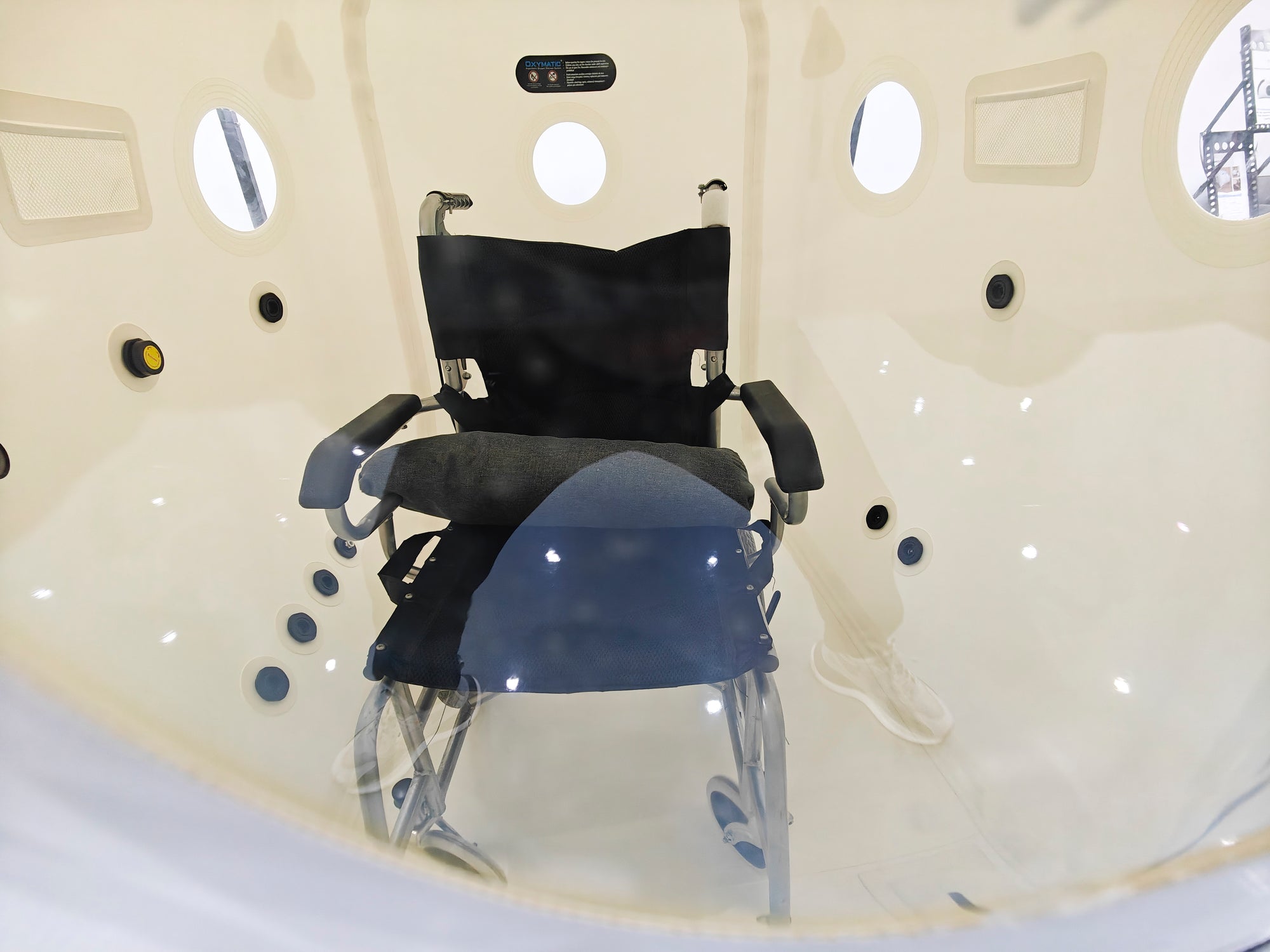 1.3ATA Soft-Shell Hyperbaric Chamber with Wheelchair Access – Lying Design (OLV-RW01)
