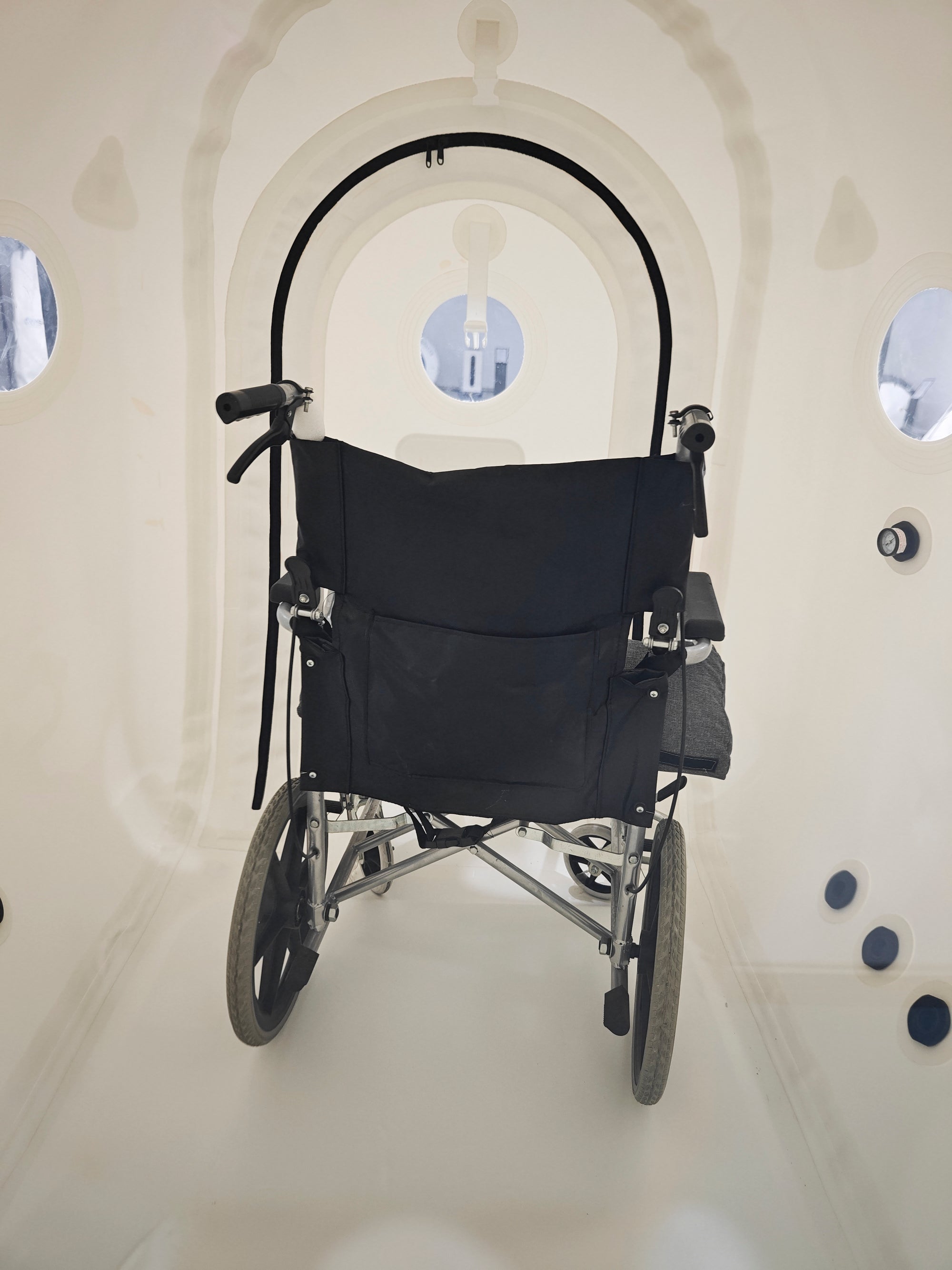 1.3ATA Soft-Shell Hyperbaric Chamber with Wheelchair Access – Lying Design (OLV-RW01)